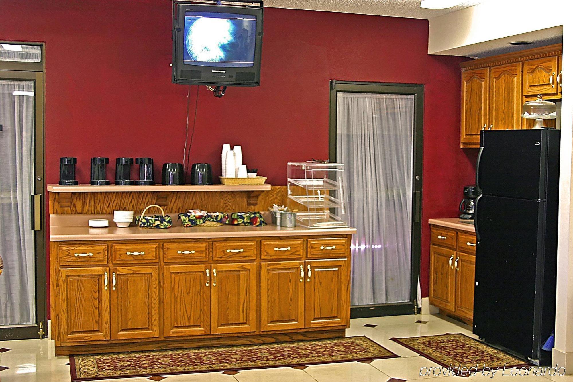 Days Inn & Suites By Wyndham סטארקוויל מסעדה תמונה